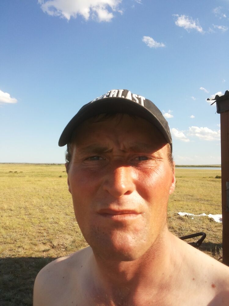  -,   Yuriy, 38 ,     , c 