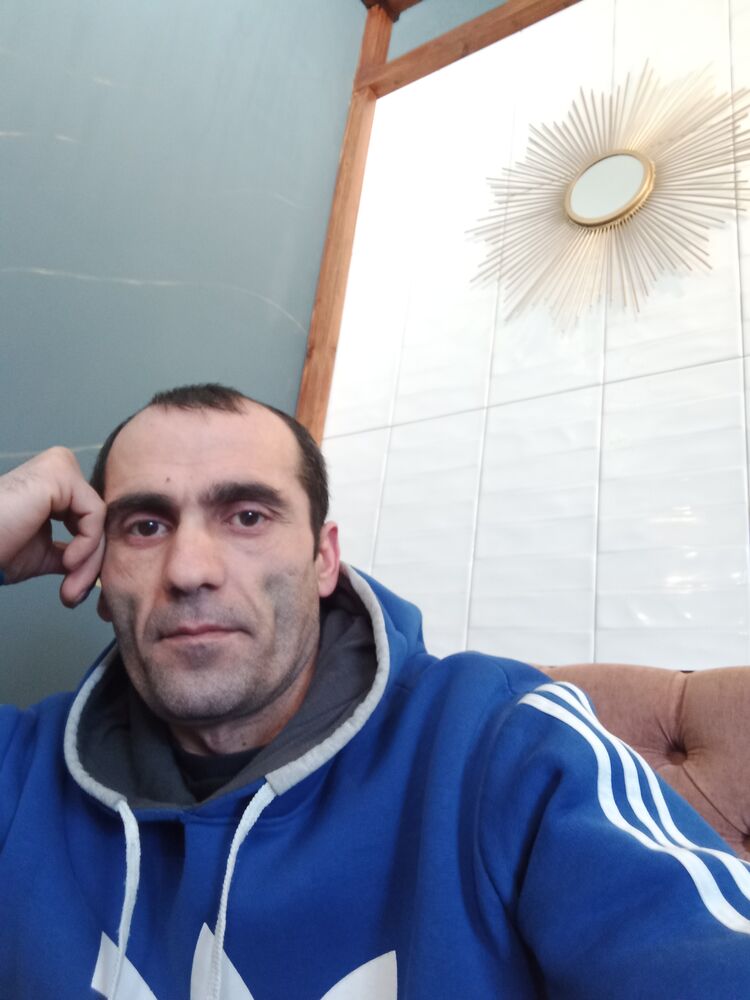  ,   Zaxar, 43 ,   ,   