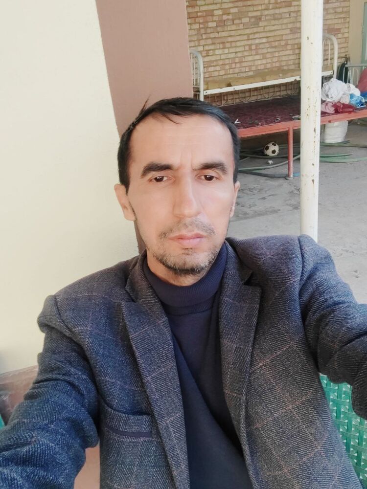  43642854  Akram, 43 ,    