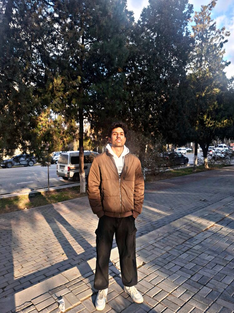  ,   Manven, 24 ,  