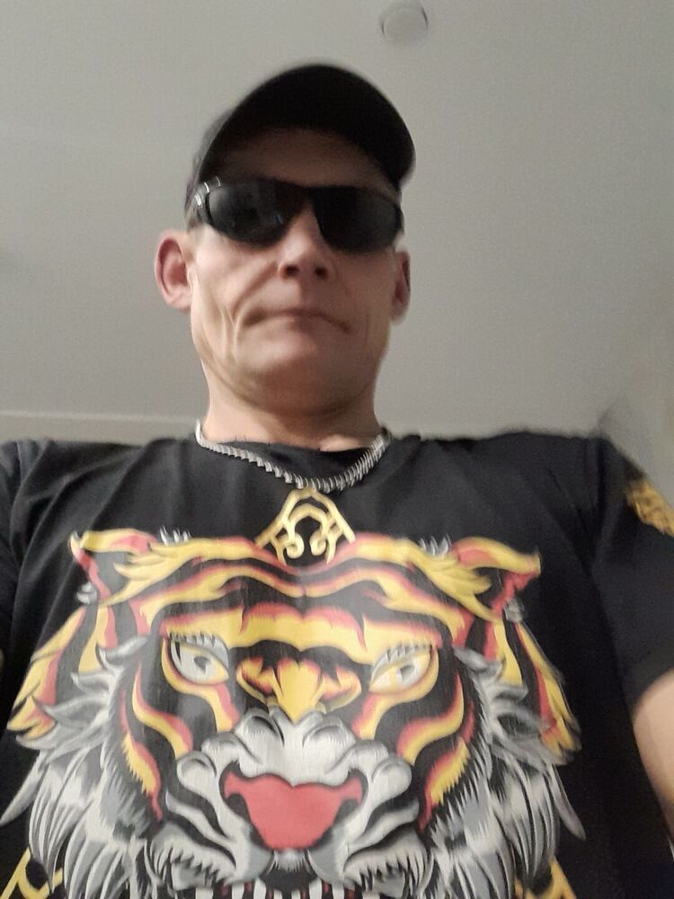  33286094  , 49 ,    