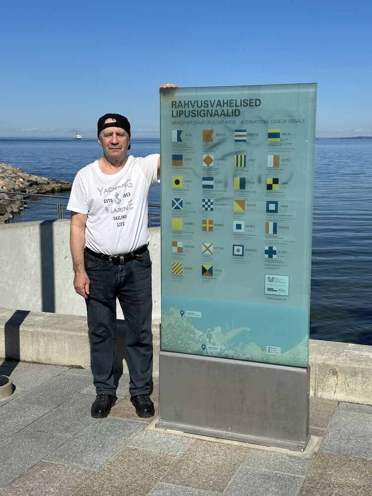  ,   Aleksandr, 64 ,   ,   , c 