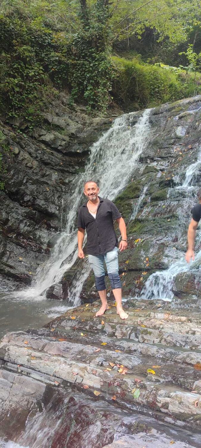  54711494  Deniz, 47 ,    