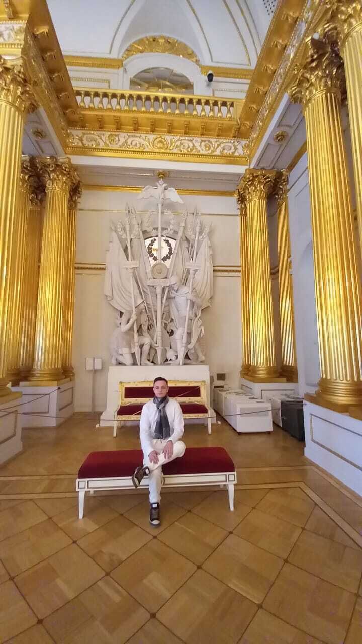 -,   Alexander, 25 ,   ,   , c , 