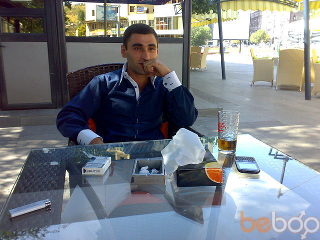  1202754  Levon, 37 ,    