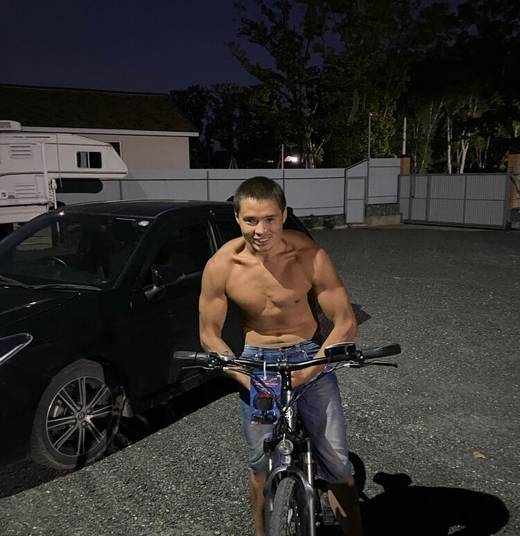 ,   Vsevolod, 28 ,   