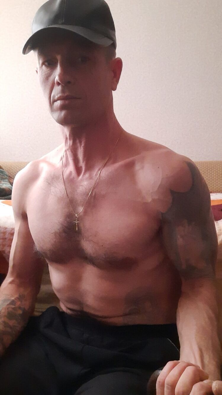  49026024  Sergey, 45 ,    