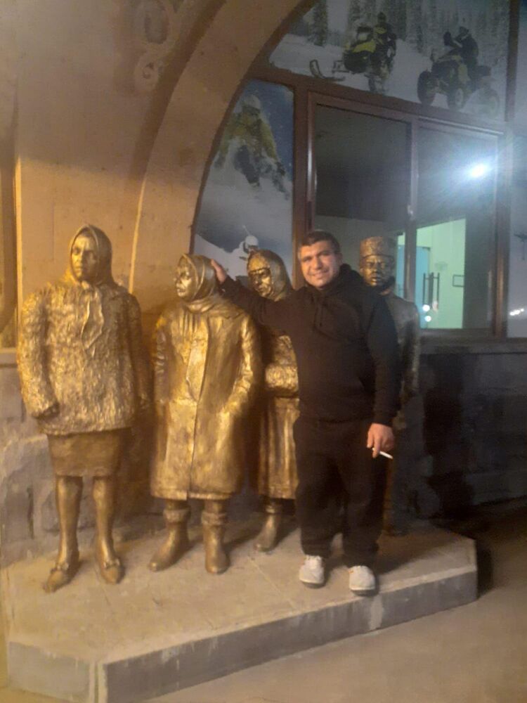  ,   RUSTAM, 39 ,   ,   , c , 