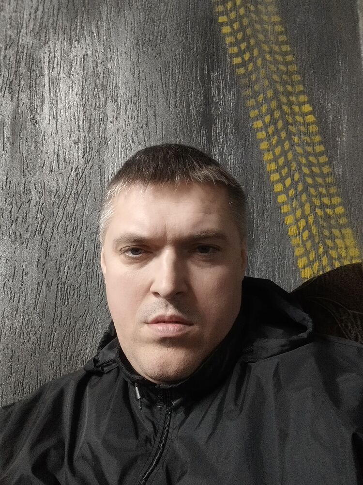  ,   Dmitri, 41 ,   c 
