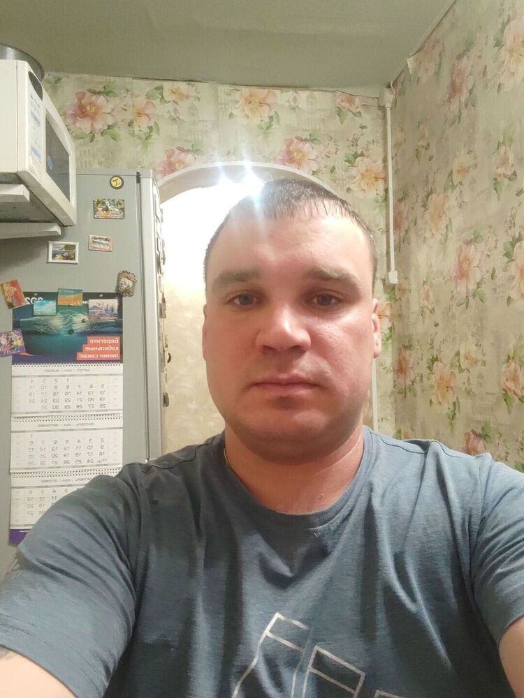  46737794  , 29 ,    
