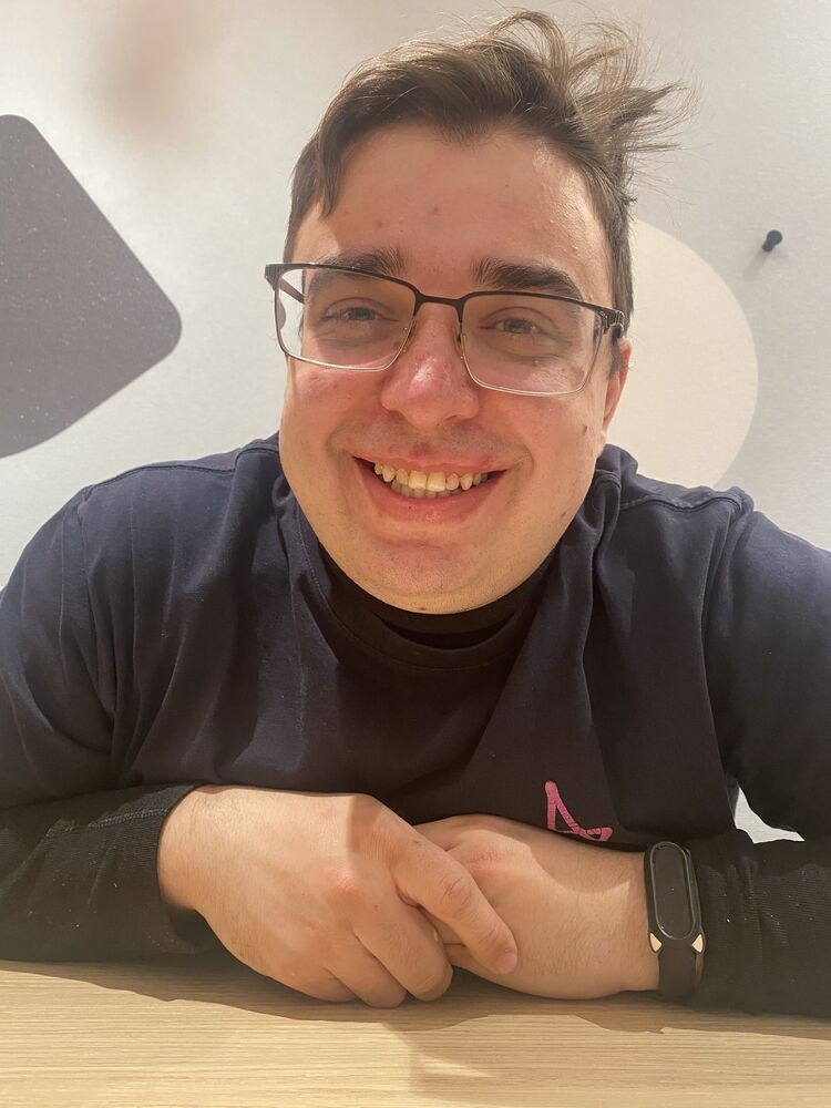  35613394  , 31 ,    