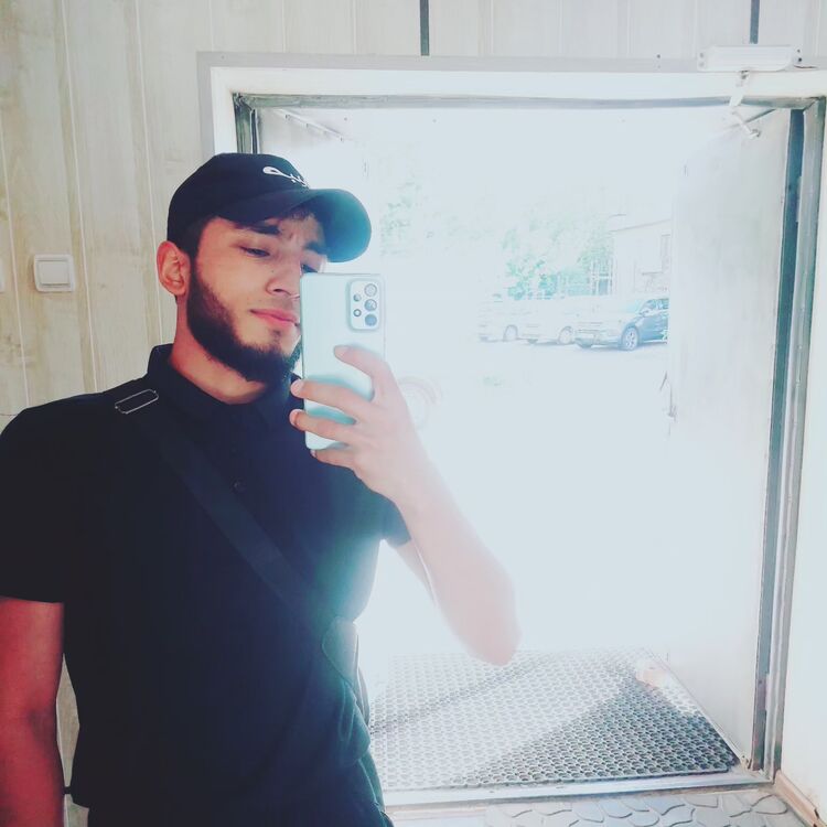  37180774  , 22 ,    