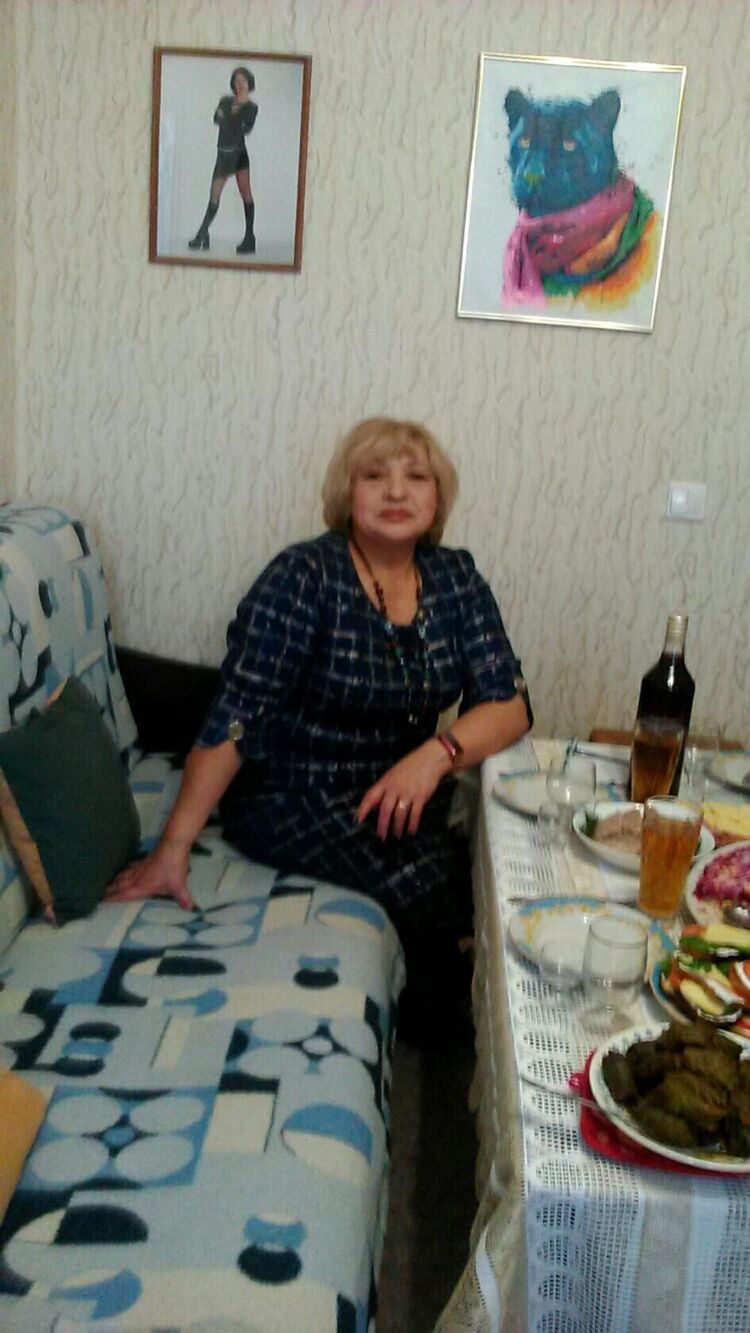  25381294  Tamara, 68 ,    