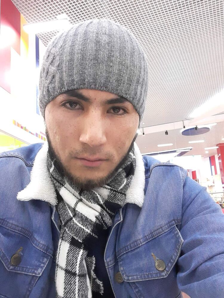  43458234  FARHOD, 30 ,    