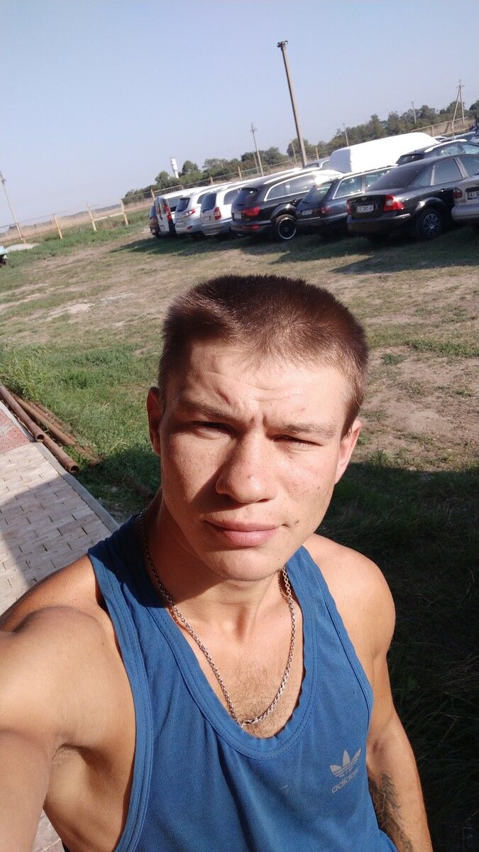  ,   Alex, 30 ,   ,   , c , 