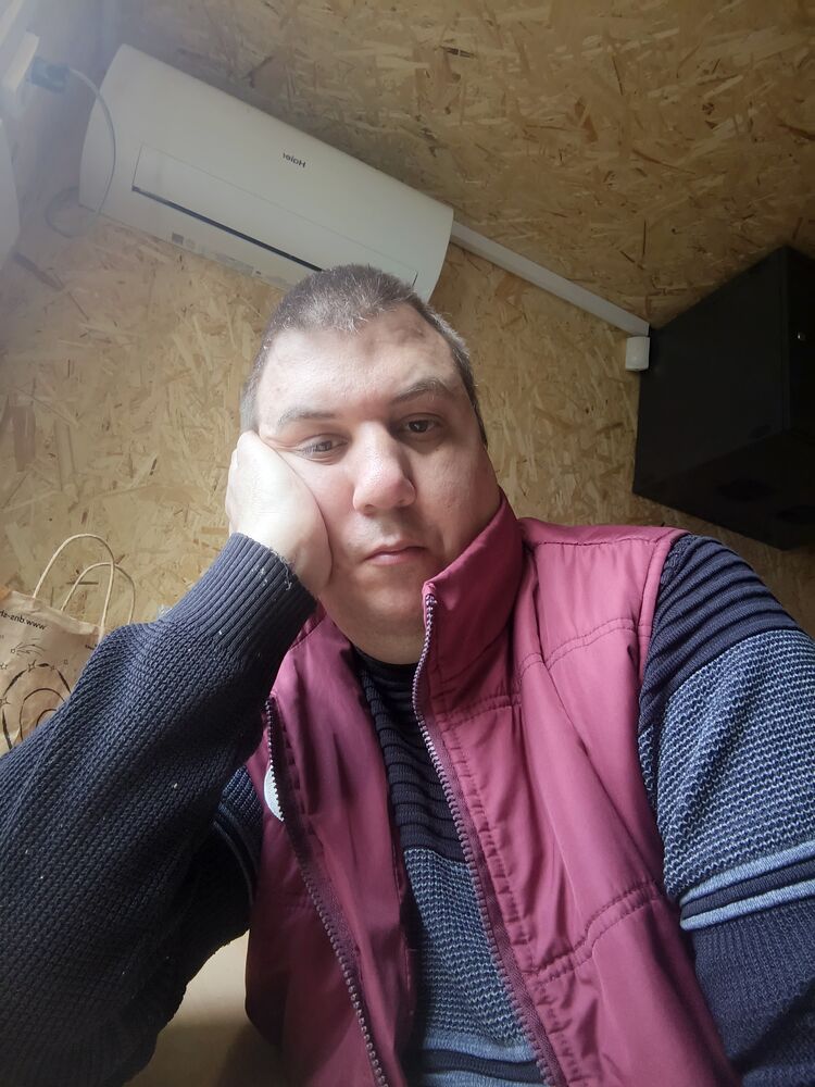  --,   Alexander, 37 ,   ,   