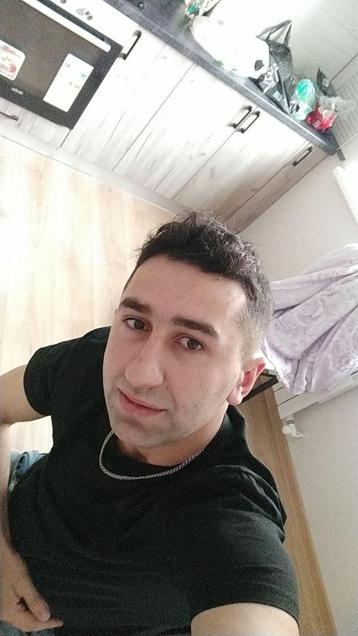  33989654  , 28 ,    