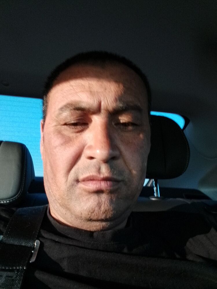  52747824  Avaz, 49 ,    