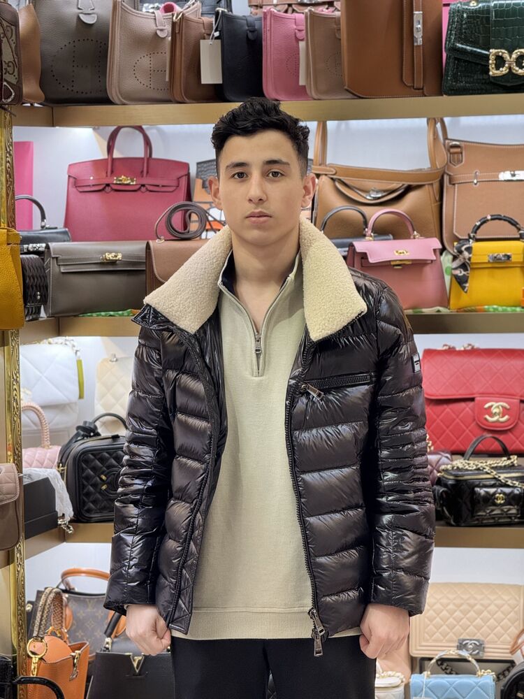  ,   Alex, 20 ,   ,   