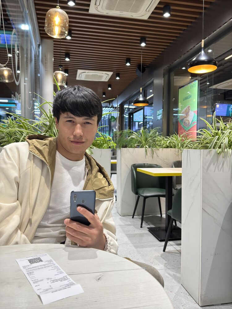  ,   Ali, 20 ,   ,   