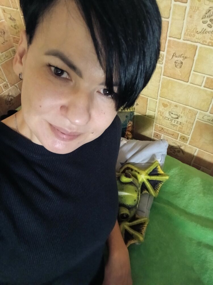  53434684  Regina, 42 ,    