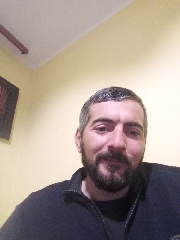  ,   NIKO, 43 ,   ,   , c 