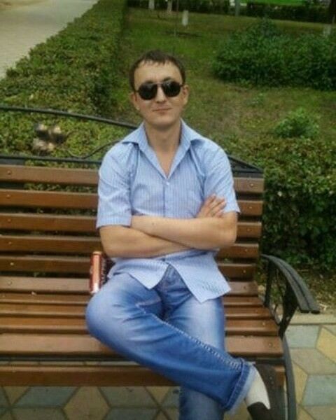  15405444  Oleg, 37 ,    