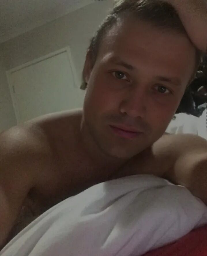  49184844  , 42 ,     