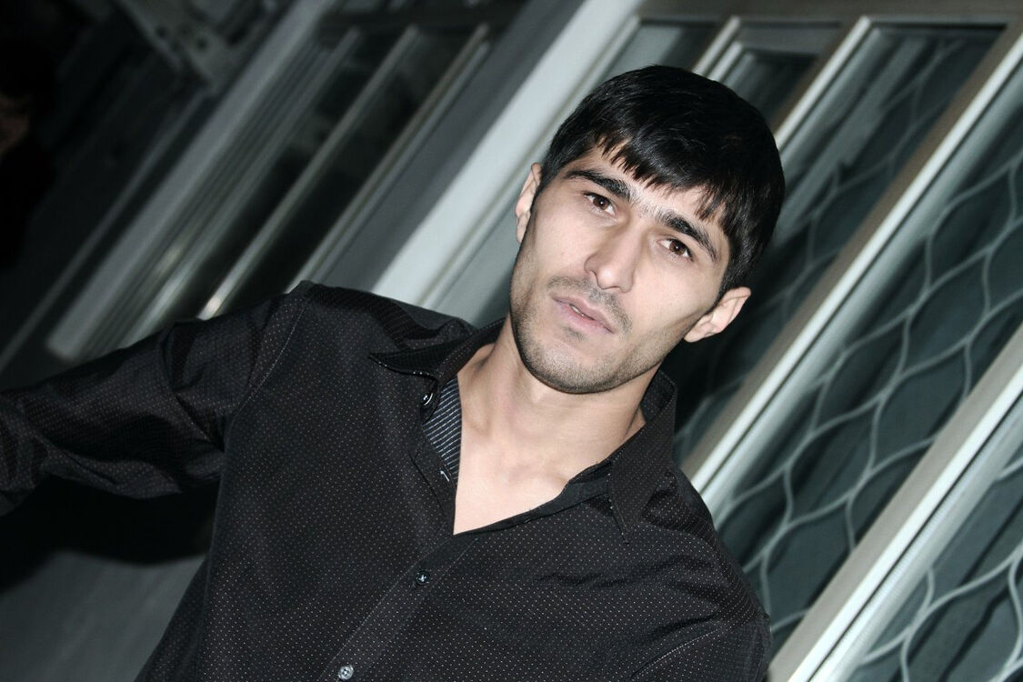  52472164  Anvar, 28 ,    