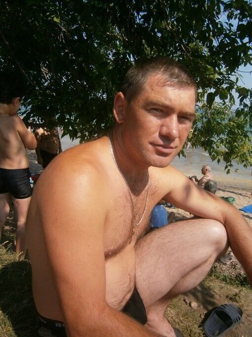  8843754  Sergei, 41 ,    