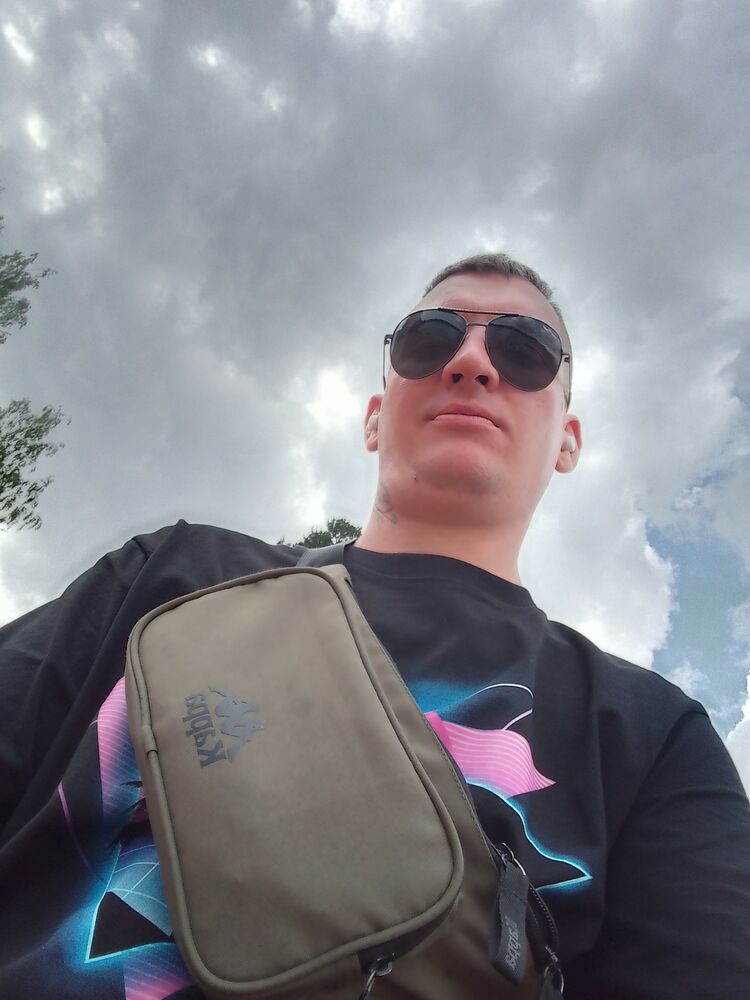  -,   Vladimir, 34 ,   ,   , c , 