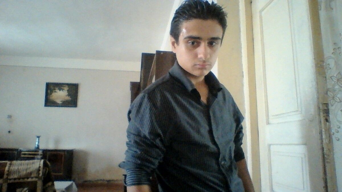  5519244  Taron, 31 ,    