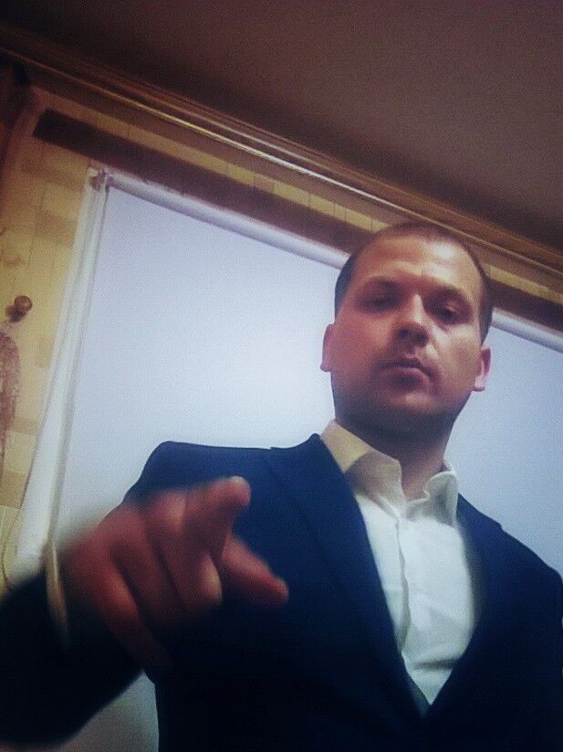  ,   Oleg, 39 ,   