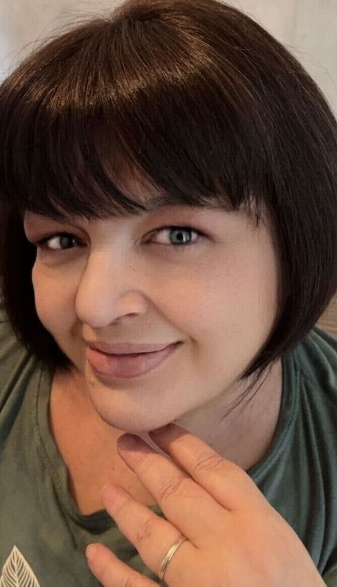  42674114  Lara, 56 ,    