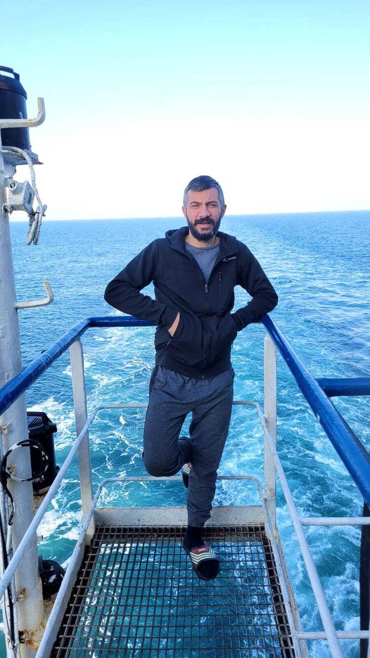  ,   Ahmet, 42 ,   ,   