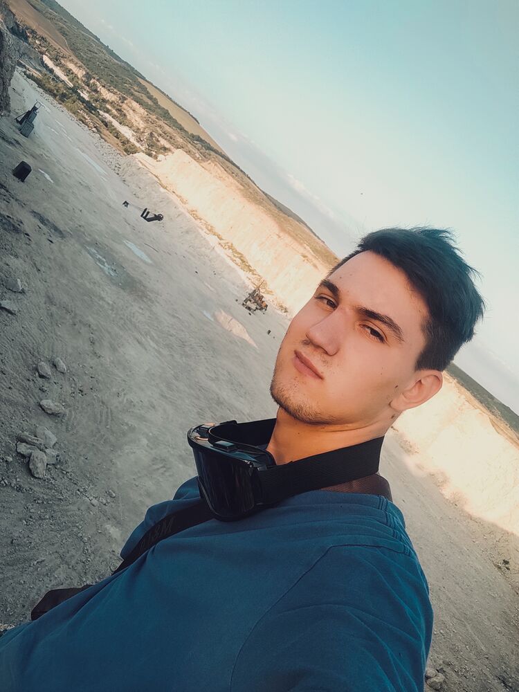  ,   Andrei, 21 ,   ,   