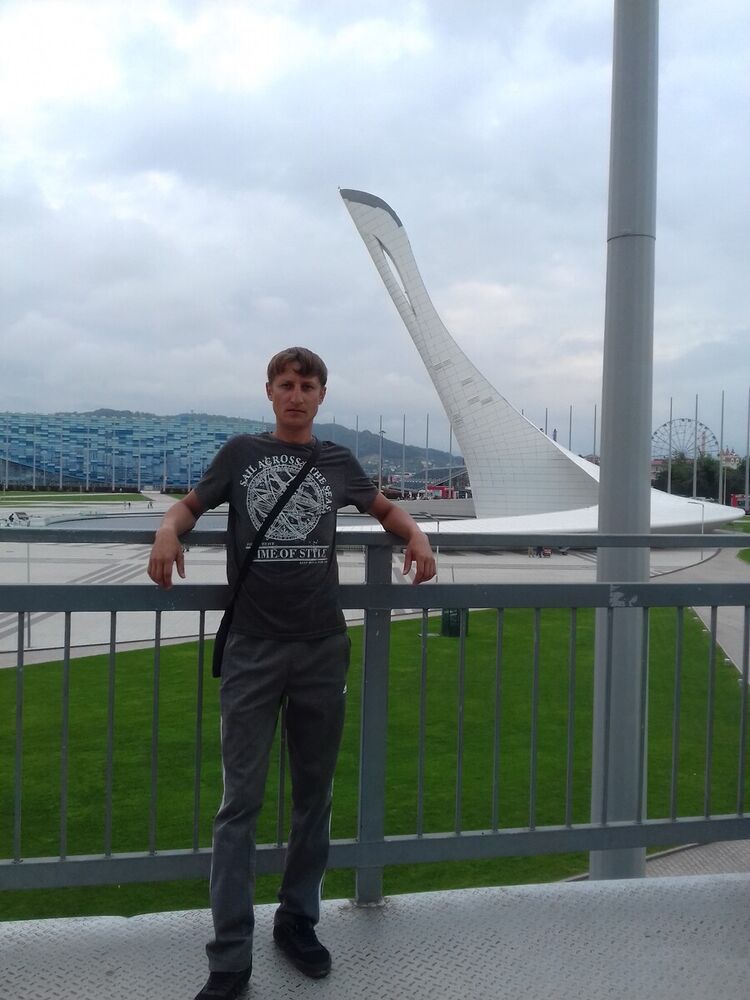  20761634  Roman, 35 ,    