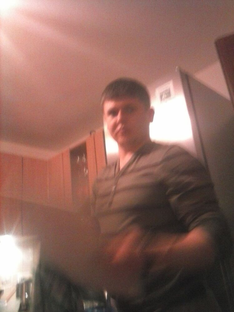  11548384  Ivan, 35 ,    
