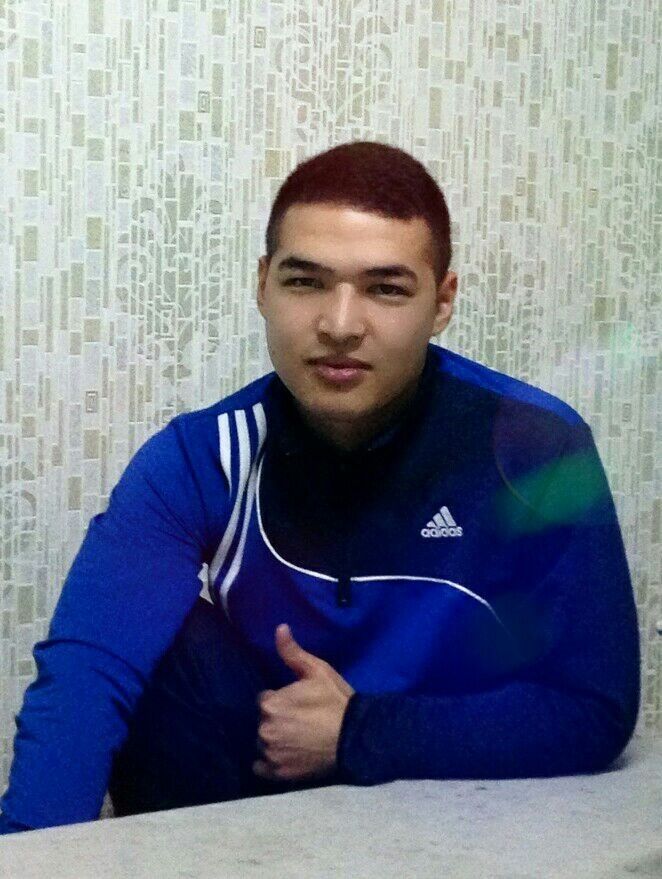  ,   Macho, 29 ,   