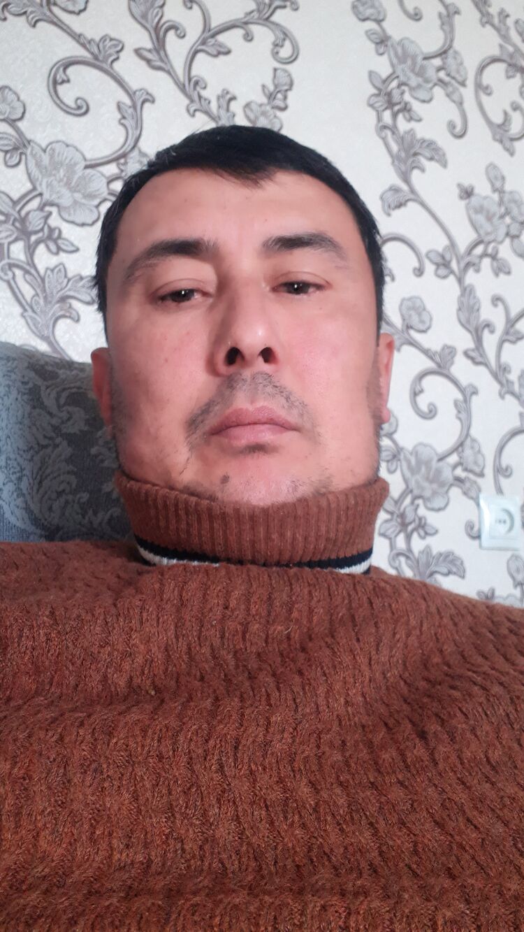  ,   Dauren, 44 ,   c 