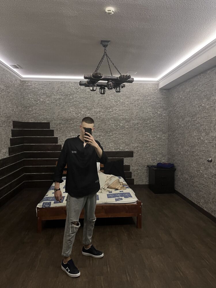  34369404  , 21 ,    