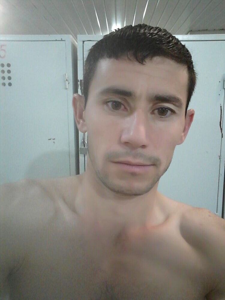  ,   Bek, 33 ,   ,   , c , 