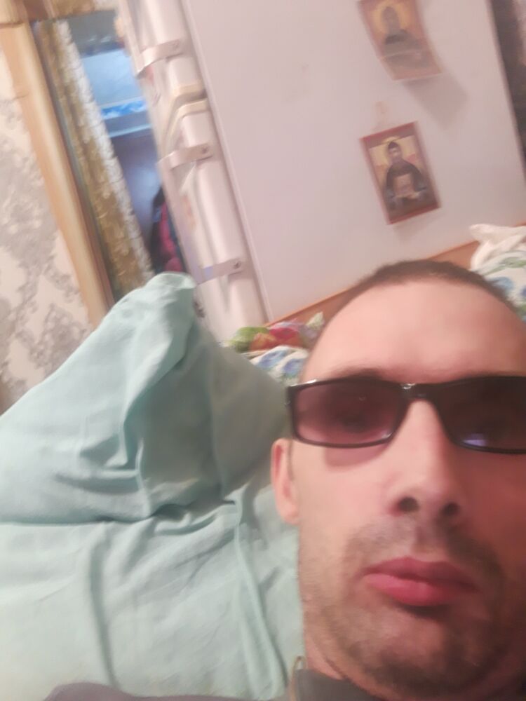  31219314  Pavel, 42 ,    -