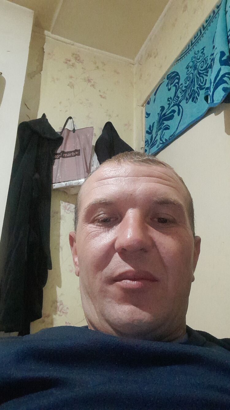  ,   Vladimir, 32 ,  