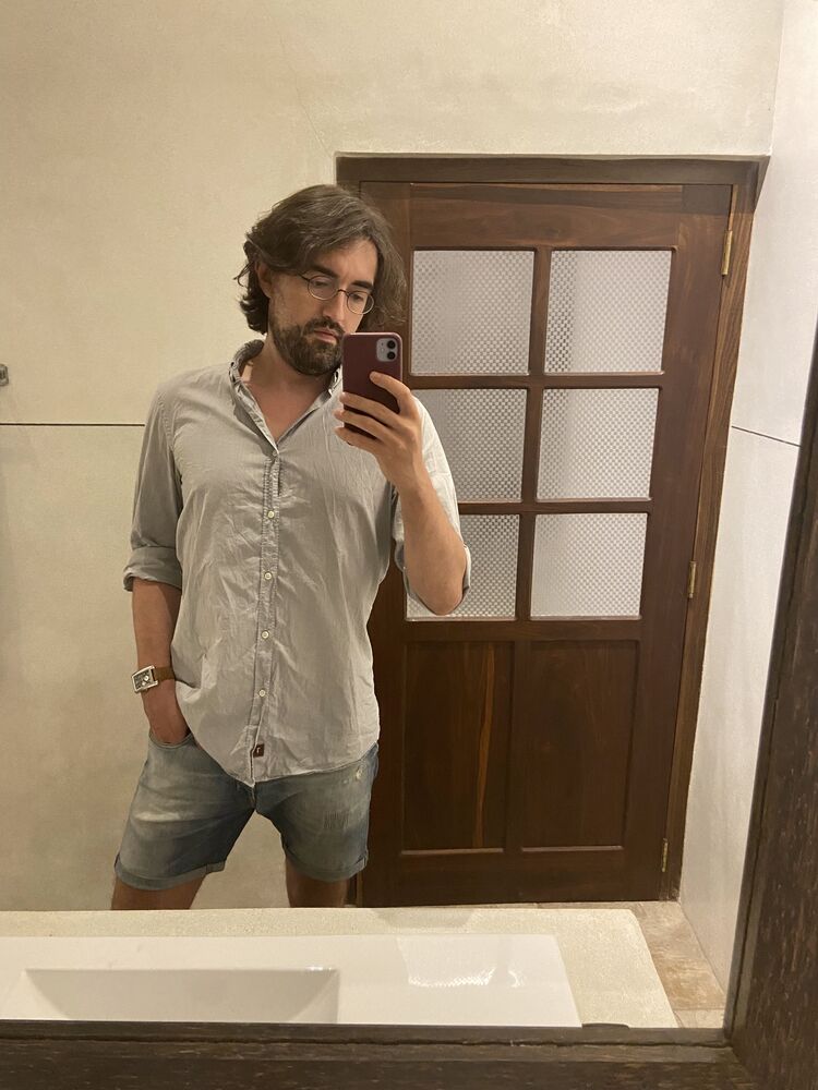  ,   Alex, 37 ,   ,   