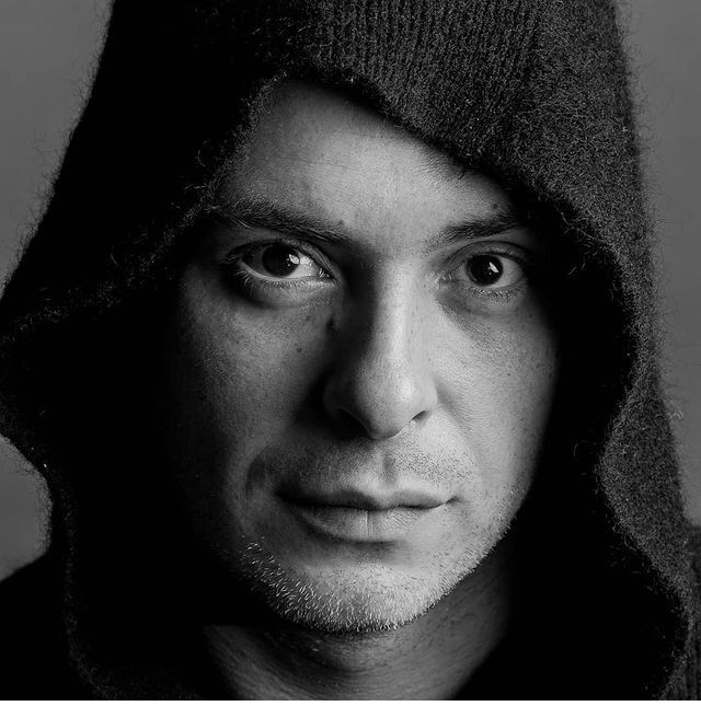  52790424  Vlad, 41 ,    