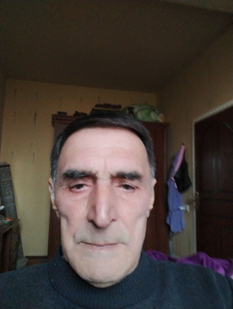  47595174  , 70 ,    