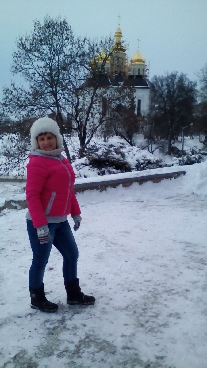  ,   Svetlana, 60 ,  
