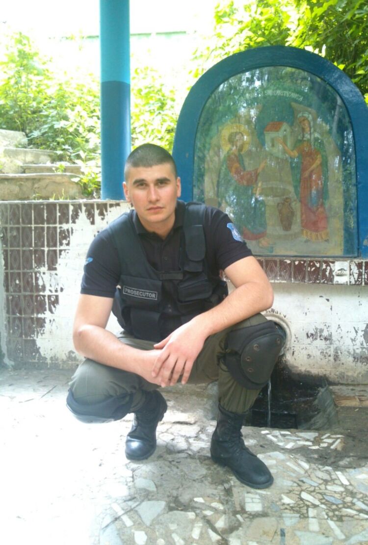  6054884  Ruslan, 38 ,    