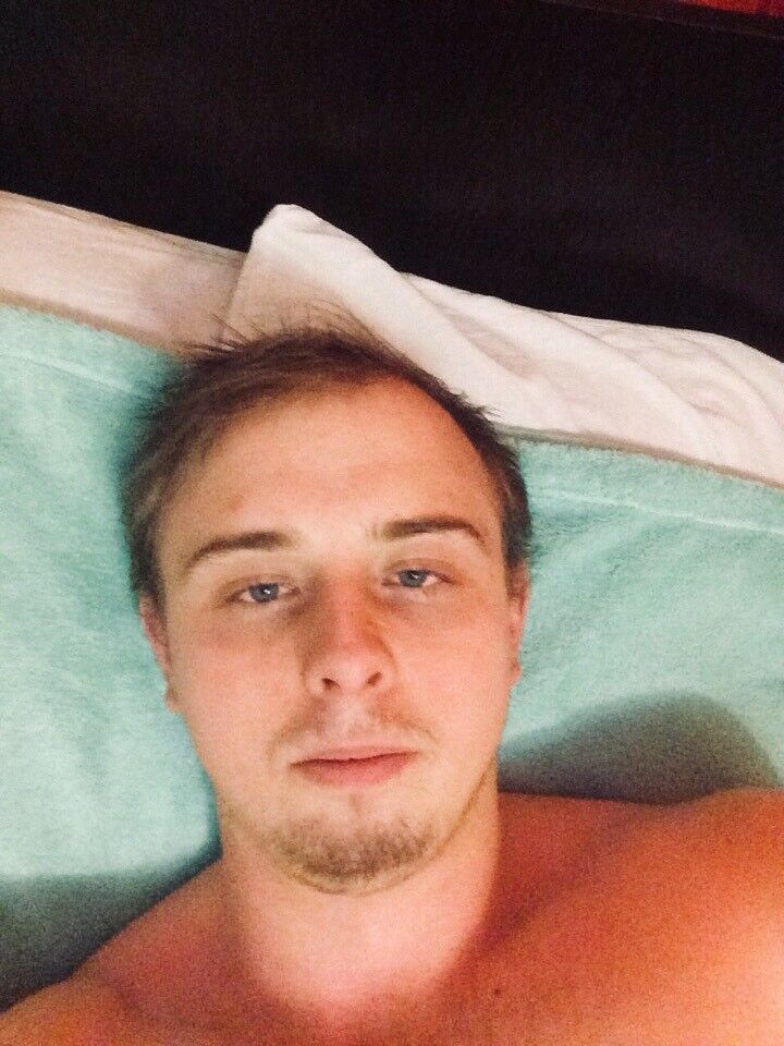  ,   Anton, 32 ,   ,   , c 